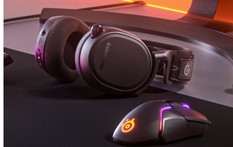 SteelSeriesArctis9无线游戏耳机现已上市价格为200美元